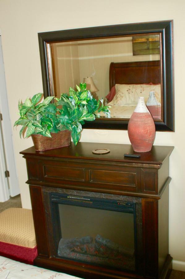 Blue Bear Den 3Br 2Ba Dtc Private Apt Hot Tub DEN Exterior foto