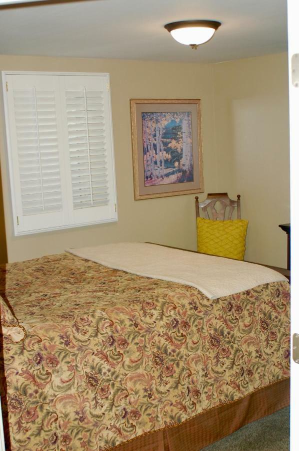 Blue Bear Den 3Br 2Ba Dtc Private Apt Hot Tub DEN Exterior foto